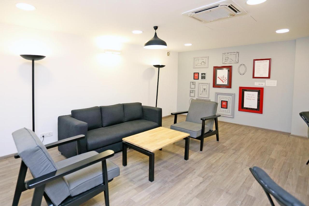 Oyo Townhouse 17 Huda City Center Near Leisure Valley Park Gurgáon Kültér fotó