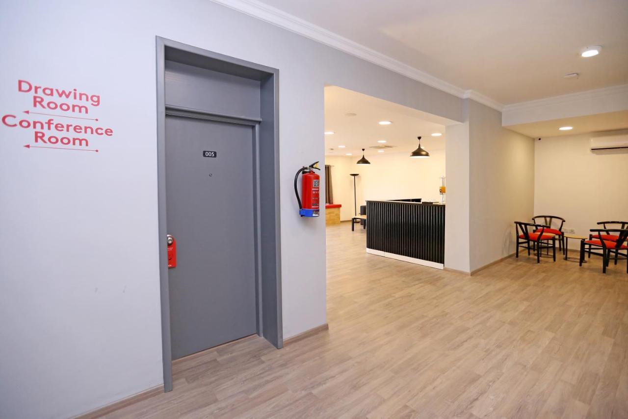 Oyo Townhouse 17 Huda City Center Near Leisure Valley Park Gurgáon Kültér fotó